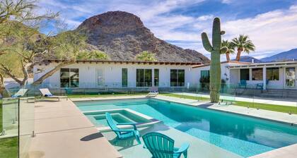 5 bdrm, 3.5 bth Private Luxury retreat with mountain views! Permit #068365