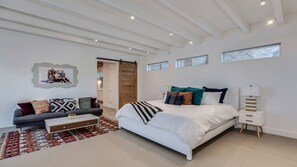 5 bedrooms, iron/ironing board, travel crib, WiFi