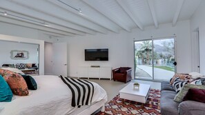 5 bedrooms, iron/ironing board, travel cot, WiFi