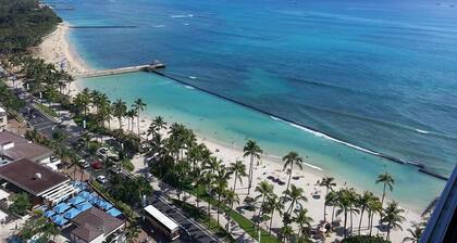 Foster Twr NEW REMODEL 1 BR / 1BA Lanai 25. Stock Panoramablick auf Meer und Berge