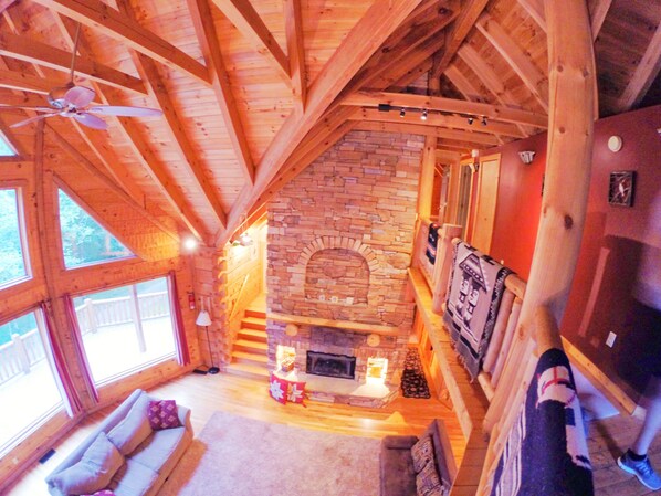 Smart TV, fireplace, DVD player, ping pong