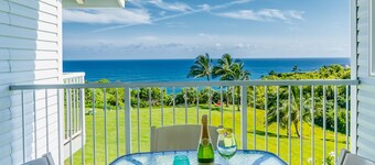 Very Private location. Amazing View. The Cliffs 6302, 1 Vehicle Parking Included