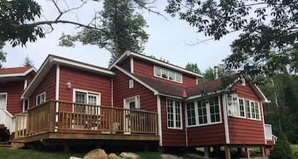 Muskoka Cottage Living