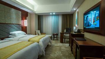 Minibar, blackout drapes, free WiFi