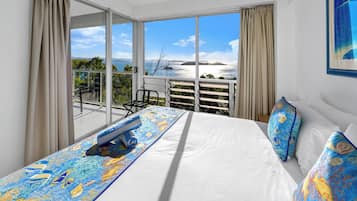3 bedrooms, iron/ironing board, free cots/infant beds, free WiFi