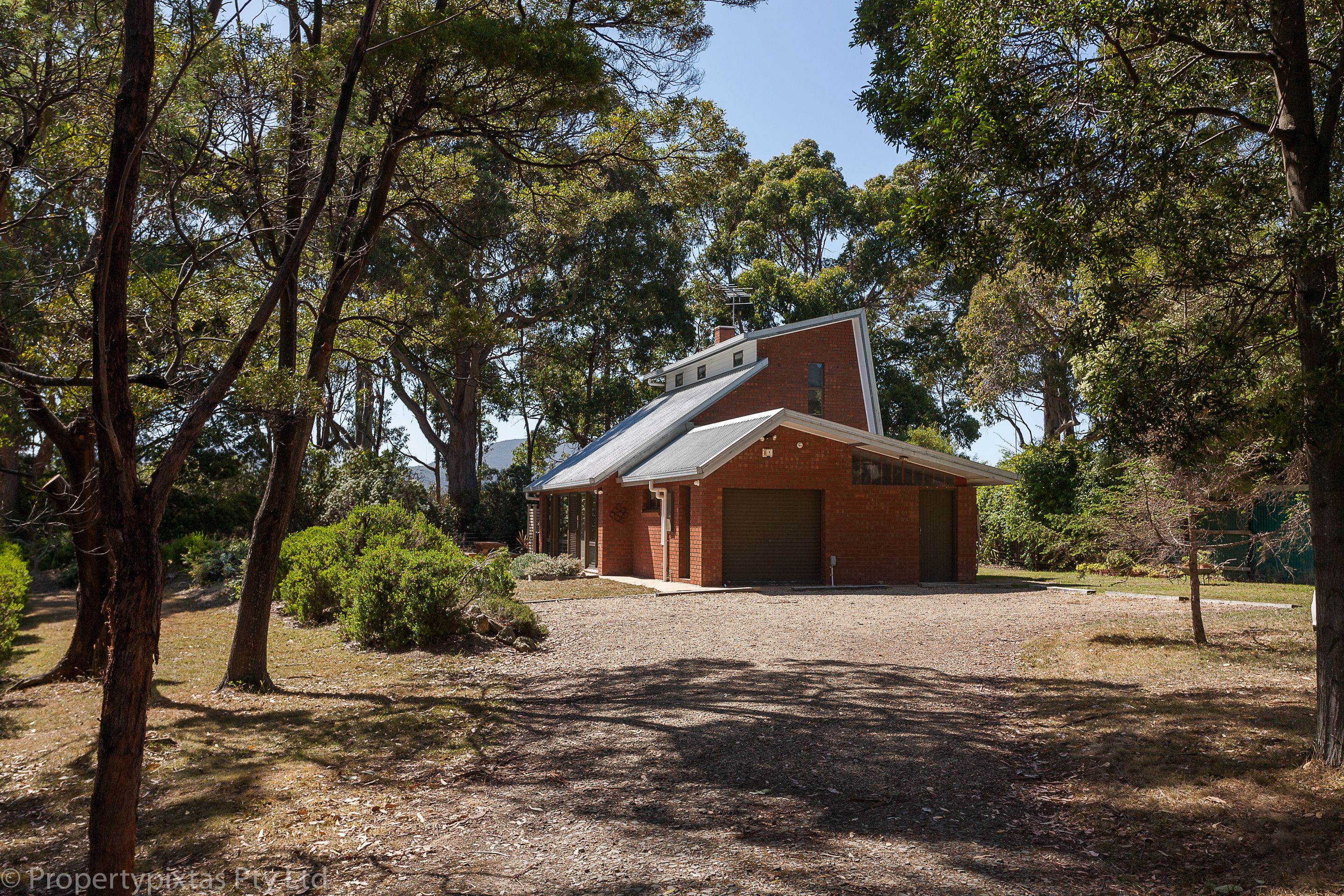 Bay Retreat Port Arthur — image 22