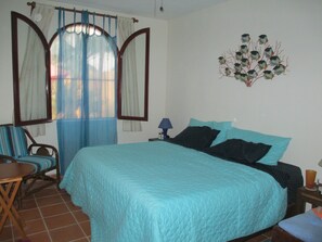 1 bedroom, in-room safe, desk, iron/ironing board