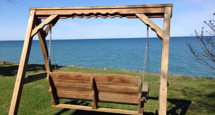 Perheystävällinen talo Ontario-järvellä