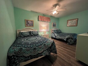 2 habitaciones, tabla de planchar con plancha y wifi gratis