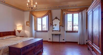 3 bedrooms apartment close to Pitti Palace