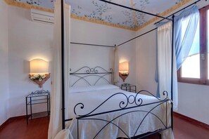 3 chambres, fer et planche à repasser, lit parapluie, Wi-Fi gratuit