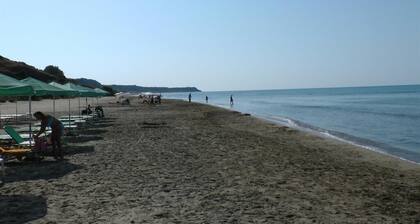 Luxusvilla, nur wenige Minuten vom preisgekrönten 'Turtle Beach' entfernt