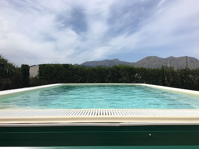 VILLA CAN TOMI quiet farm house, private parking, wifi, gardens.