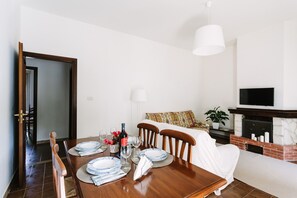 Interior - Villa del Concho and Syracuse (Plemmirio)