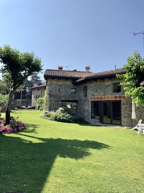 Exterior - Casa Ponca, a splendid nest in the heart of the Friuli Collio (Cormons)