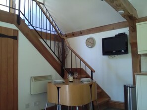 Dining - Comfortable Barn, Ashdown Forest, Fantastic Local Pub, Excellent For Walkers (Danehill, Haywards Heath)