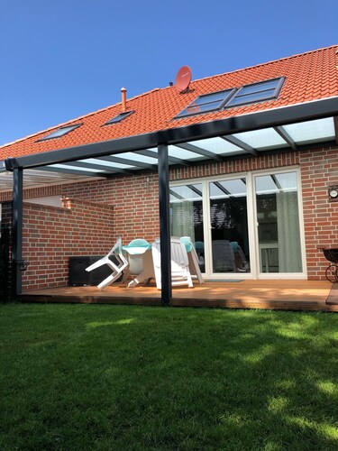 Ferienwohnung an der Nordseeküste, Sauna, Terrasse, Garten, ruhige Lage, WLAN