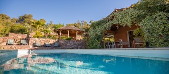 Near Hyères, Villa Between Sea And Countryside