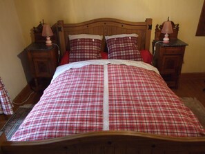 4 bedrooms, iron/ironing board, travel crib, WiFi