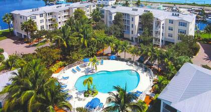 ESTBEST DEAL $$$ QUAQUAMARINE💎OCEAN VIEW + Dock + Pool + Spa + kuntosali + Tennis + 2Master Suites +