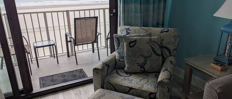 Smart TV, video games, DVD player, video library