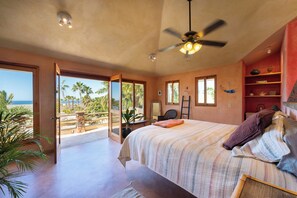 3 bedrooms, desk, free WiFi, bed sheets