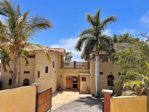 Property grounds - Magical Beach House with Unforgettable Ocean Views (Todos Santos)