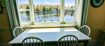 Bayou Bungalow - On Hamlin Lake, waterfront, dock, firepit