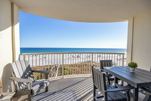 Gorgeous Recently Updated 3rd Floor Direct Beachfront Condo Perfect Location