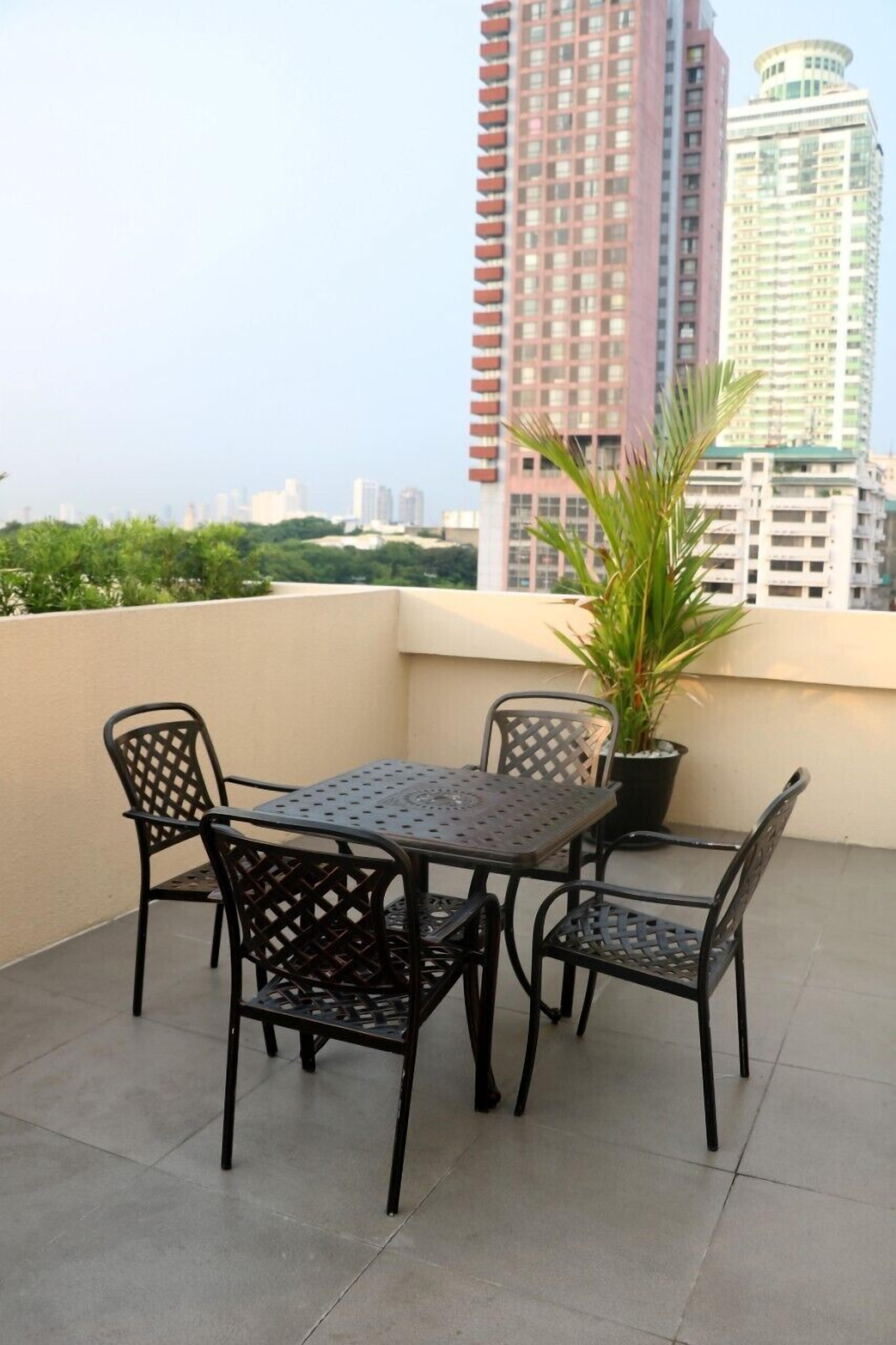 club twin with balcony | balcony