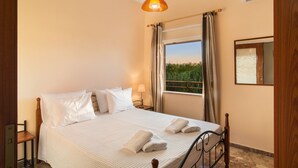 2 Schlafzimmer, Schreibtisch, Bügeleisen/Bügelbrett, kostenloses WLAN