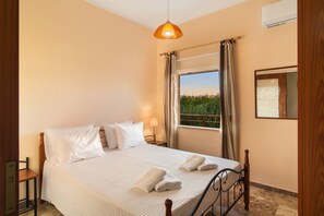 2 Schlafzimmer, Schreibtisch, Bügeleisen/Bügelbrett, kostenloses WLAN