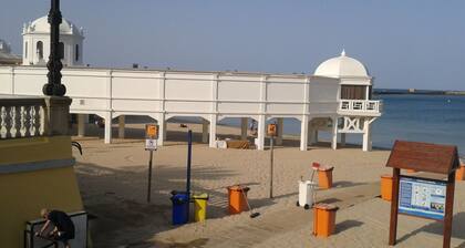 La Caleta Beach, Cadiz Central District