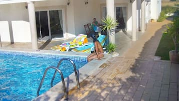 Beheizter Pool