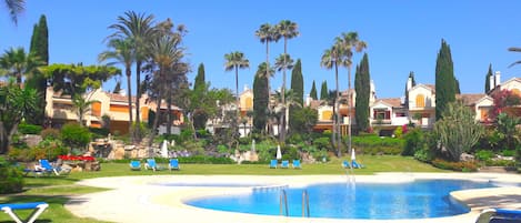 Piscine extérieure