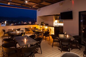 Bar (en la propiedad)