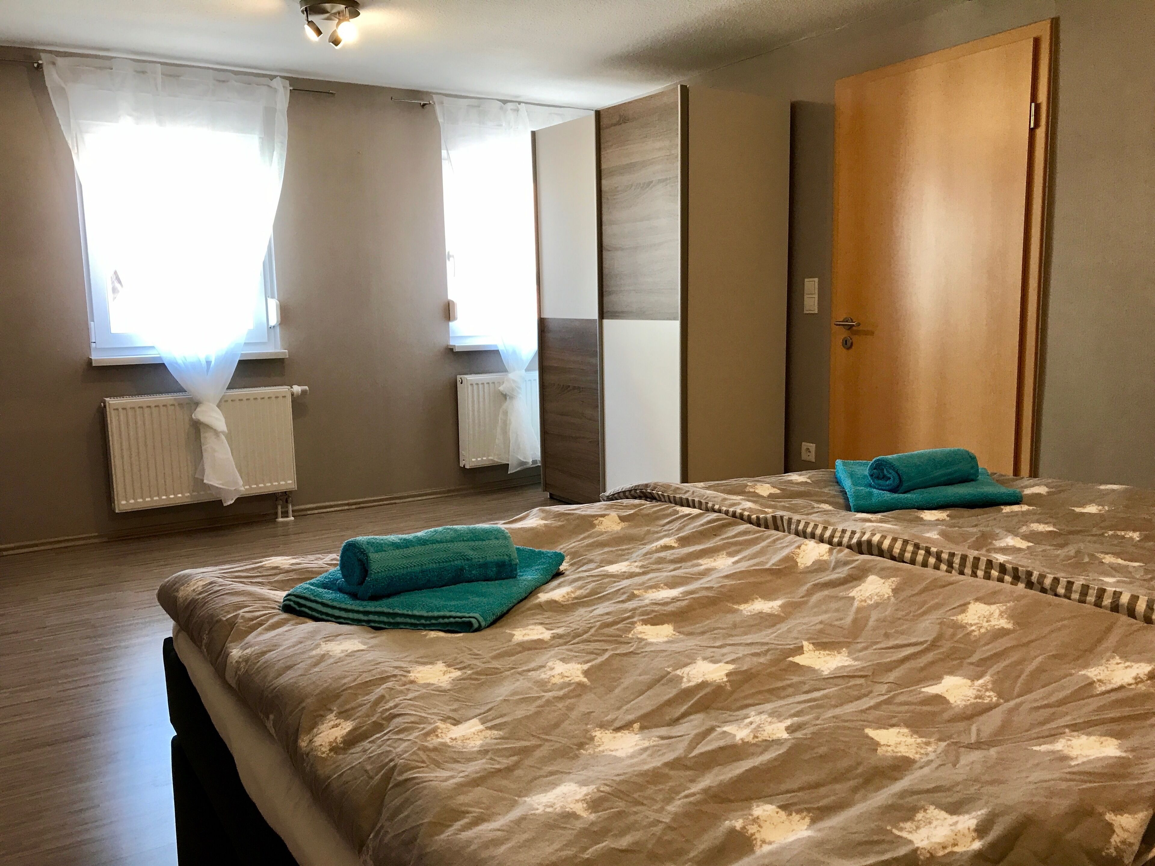 4 dormitoris, caixa forta a l&#x27;habitació i escriptori 