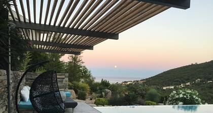 Zeitgenössisches Haus Südkorsika