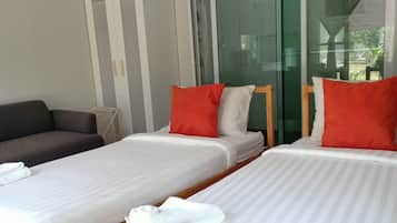 Twin Bungalow | Minibar, escritorio, espacio para trabajar con un portátil