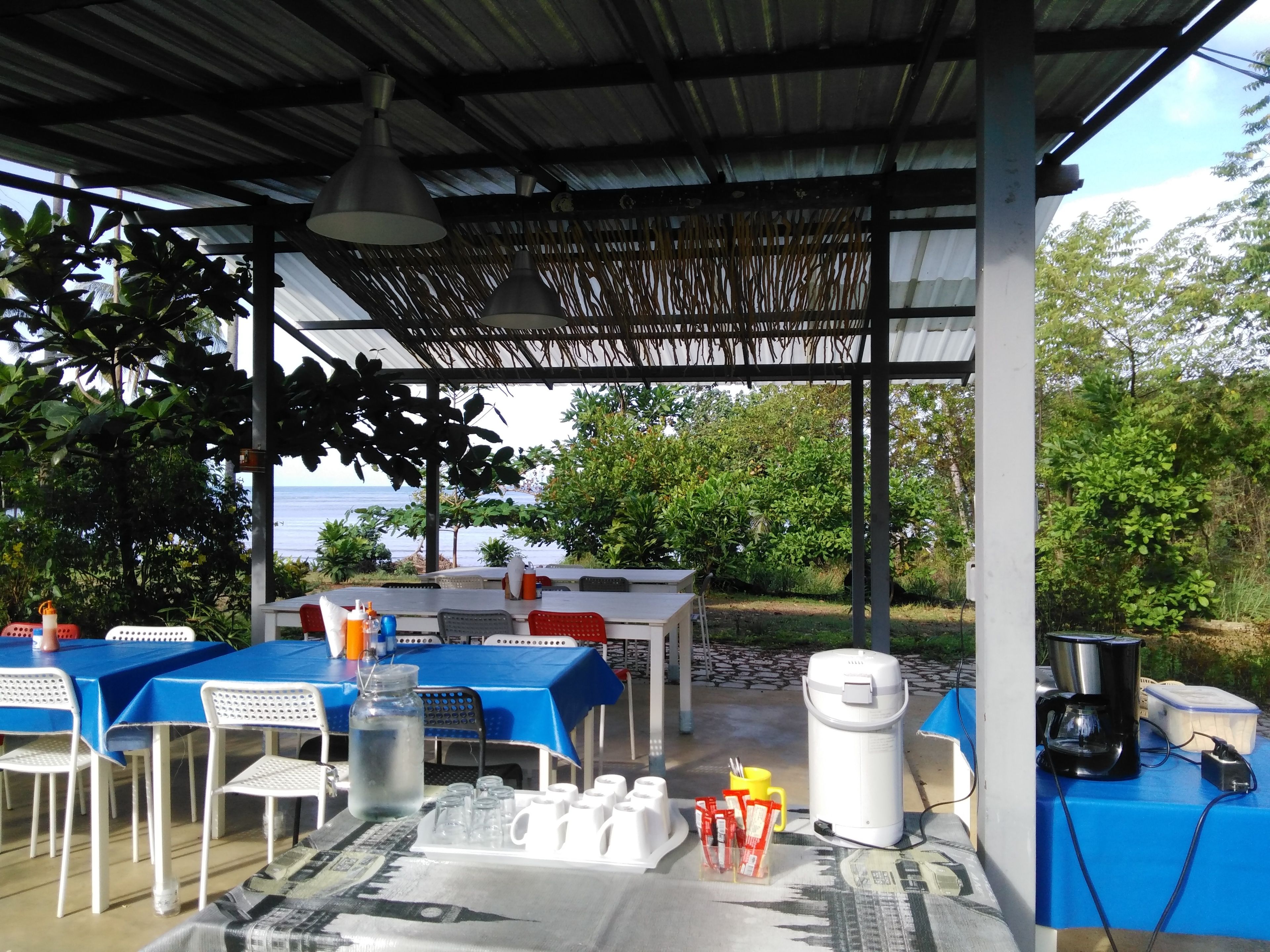 free daily english breakfast