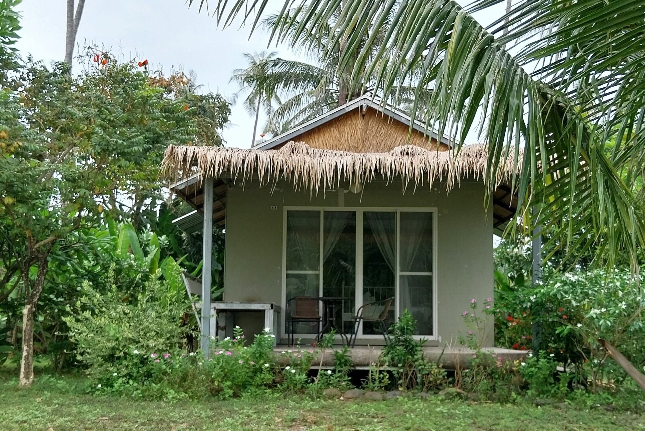 Double bungalow | Minibar, desk, laptop workspace, cots/infant beds