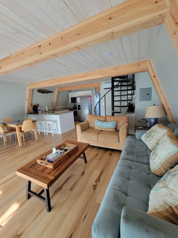 Smart TV - SNOWBIRD RENTALS BOOK NOW. Dec open 30 days! Holiday rate. (Dauphin Island)