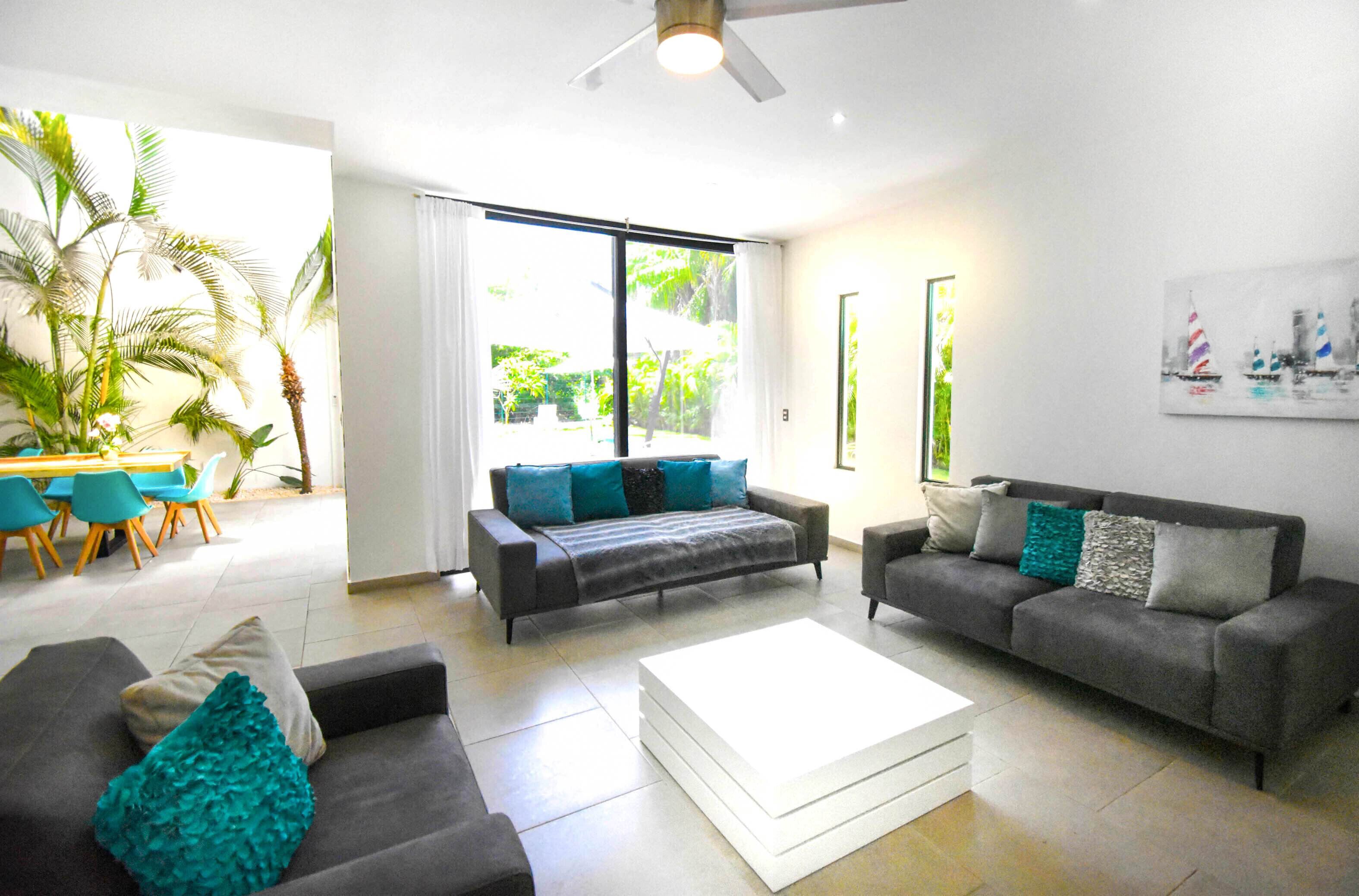 Smart-TV, Kamin, Tischfußball, Tischtennisplatte