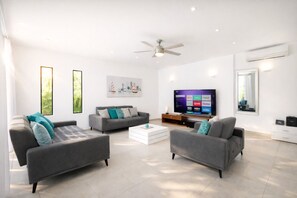 Smart TV, fireplace, table football, ping pong