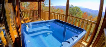 Mountain View, 2 Suites, Hot Tub, Game Room, Hammock, Fire Pit, Convenient+More!