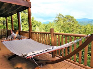 Property grounds - Mountain View, 2 Suites, Hot Tub, Game Room, Hammock, Fire Pit, Convenient+More! (Sevierville)