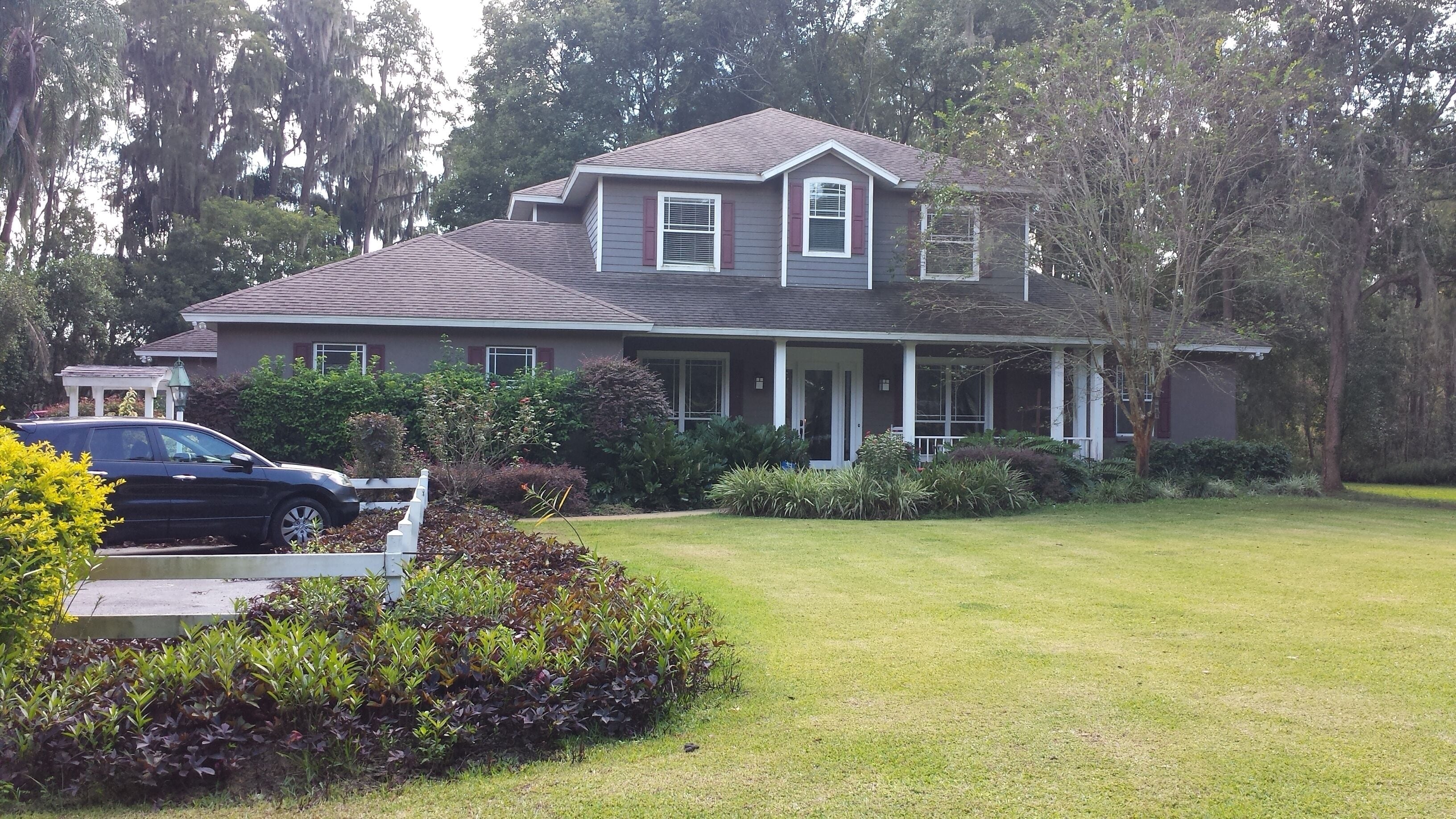 Farm and lake stay at Malfini Cay Pet Friendly