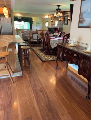 Interior - 5 Blocks To The Beach ~ 2 Blocks To Downtown ~ Walk To Everything!   (New Buffalo)