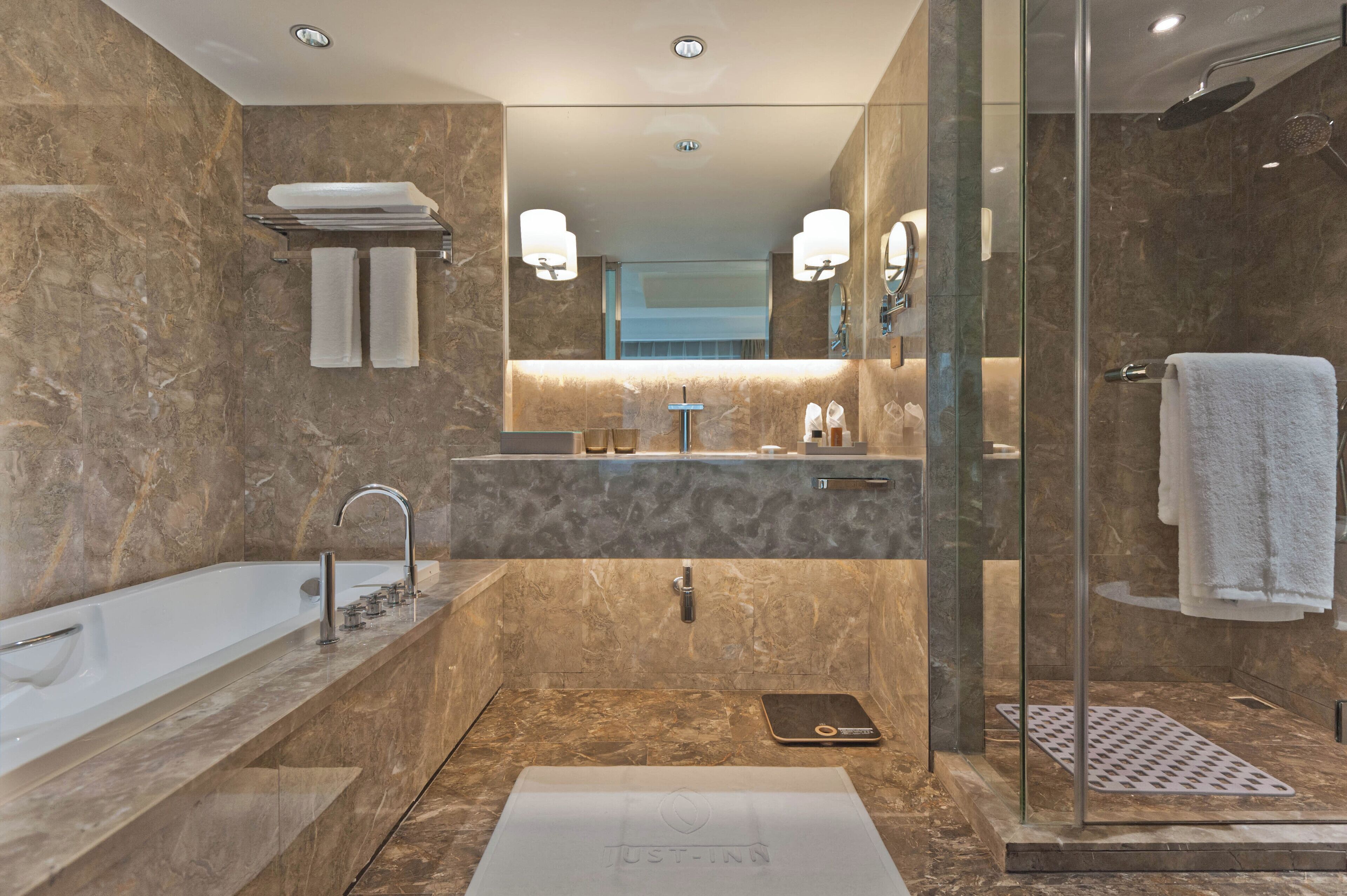 Einzelzimmer, Buchtblick | Badezimmer | Badewanne und Dusche (separat), Hydromassagedusche