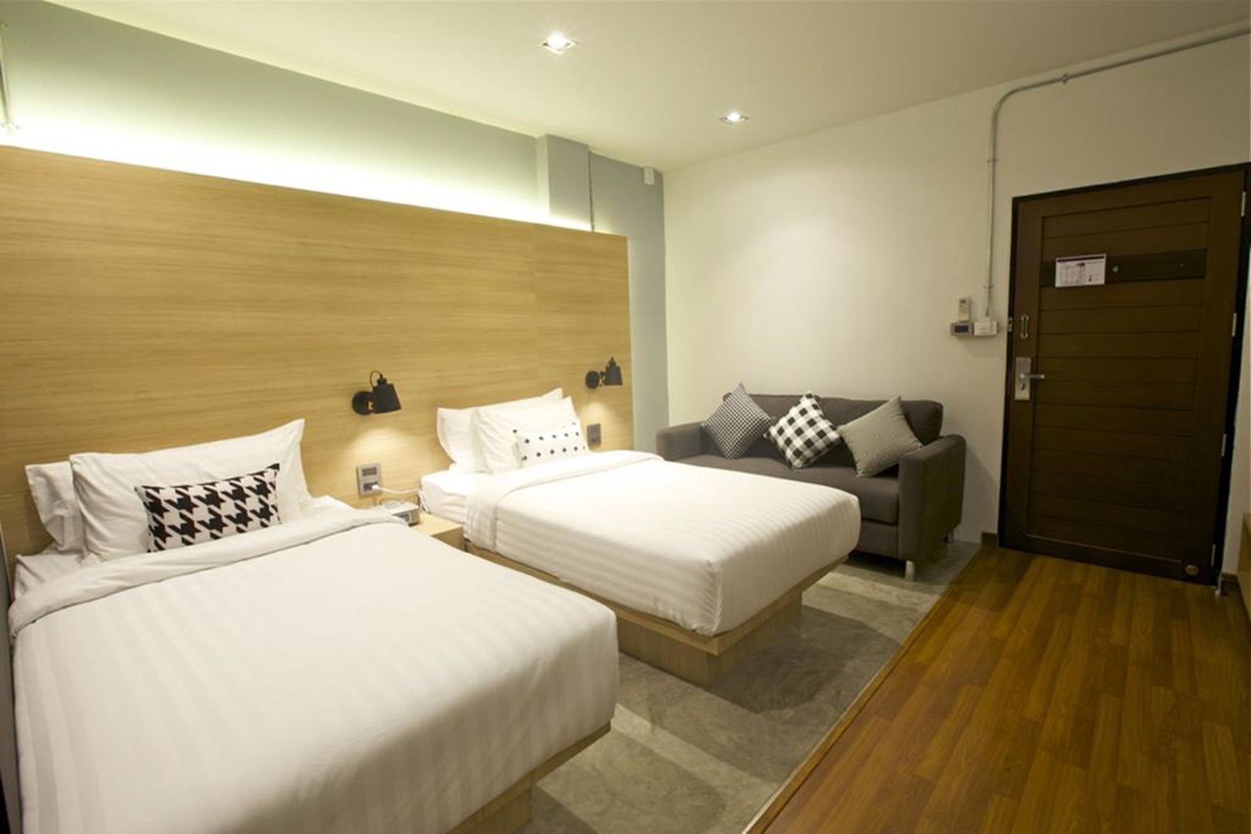 Free minibar, desk, blackout curtains, free WiFi